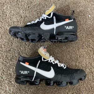 OFF-White Nike Vapormax’s Black